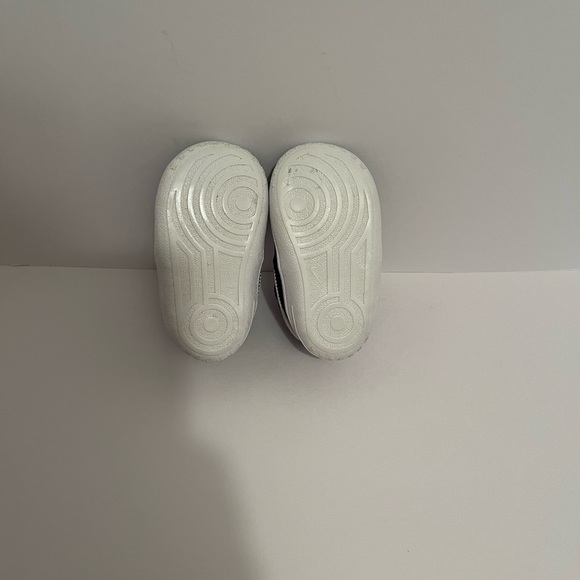 NIKE FORCE 1 Crib SE (CB) Size 4C Navy Blue Booties Shoes
DB4078-400 - Picture 6 of 6